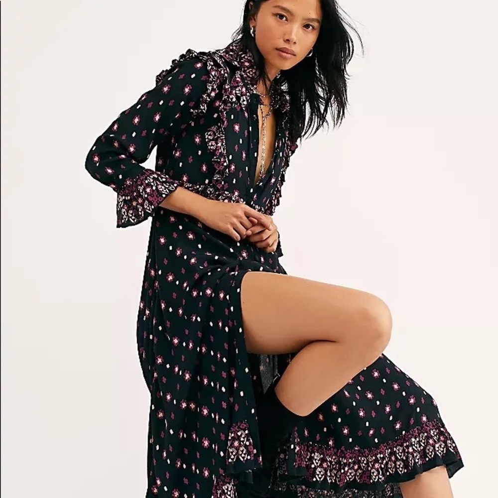 Worn once beautiful midi dress